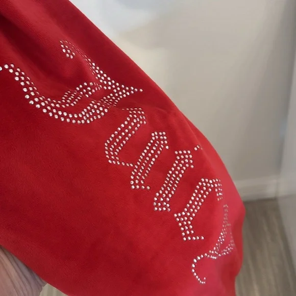 JUICY COUTURE New Red Velvet Lounging Set With Bling Logo NWOT Size Medium - Picture 5 of 6